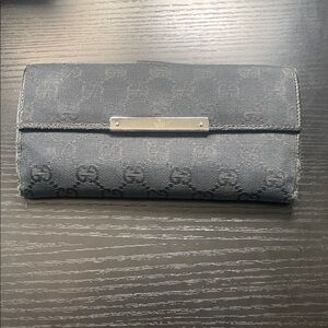 Free Gucci Follow IG@zaddy_waleed